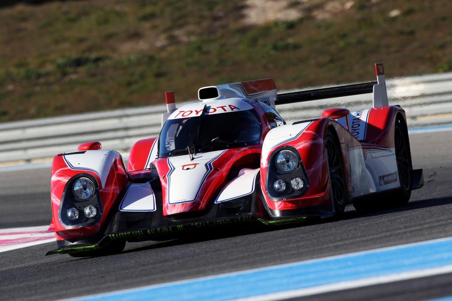  Toyota TS030 Hybrid 2012 года  (фото 34 из 39)